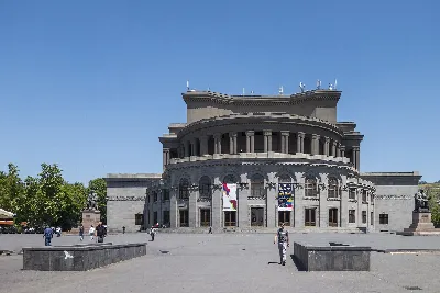 Kazımdirik'te Üniversiteye Yakın, 2+1 Satılık Daire
